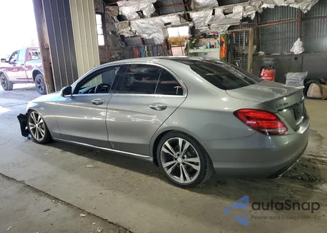 2016 Mercedes-Benz C 350E из США, поврежденный, VIN 55SWF4HB4GU148104